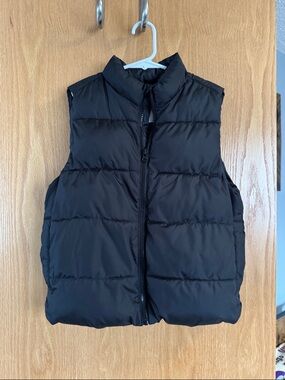 Old Navy Black Quilted Puffer Vest, sz S (6/7)
